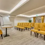 Hotell Bassiana Es Etterem