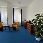 Hotell Bassiana Es Etterem 4*