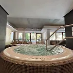 Hotell Bassiana Es Etterem 4*
