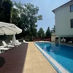 Otel Bassiana Es Etterem Sárvár
