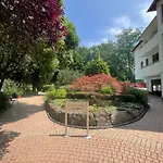 Bassiana Es Etterem Otel Sárvár