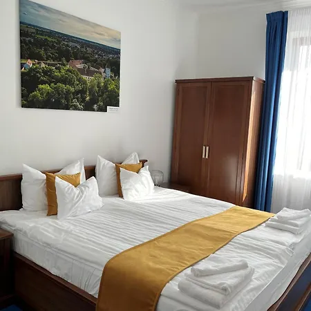 Hotel Bassiana Es Etterem