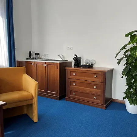 Bassiana és étterem Hotel 4*