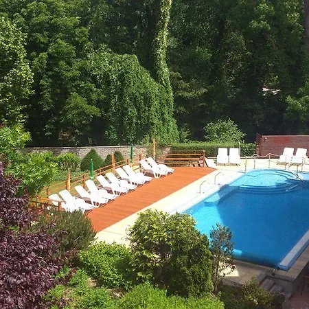 Hotel Bassiana Es Etterem
