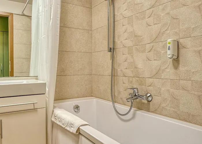 Bassiana és étterem 4* Sárvár