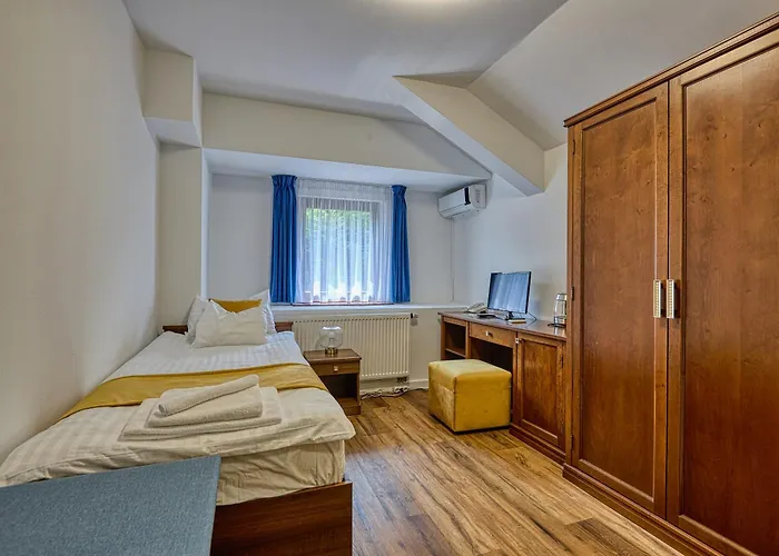 Bassiana és étterem Hotel 4*